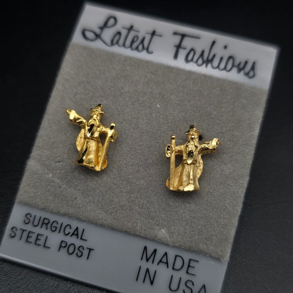 Gold Tone Wizard Warlock Witch Stud Earrings Vintage 1990s Jewelry NOS On Card